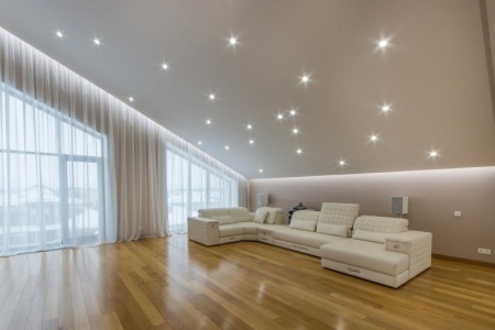 Rideaux sur mesure, guide complet pour habiller vos fenêtres avec élégance